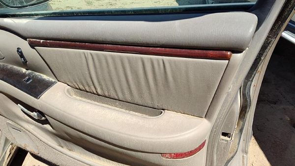 1997-03 Park Ave Ultra Passenger Right Front Inside Door Trim Panel Only Tan 562 — photo 2