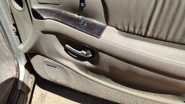 1997-03 Park Ave Ultra Passenger Right Front Inside Door Trim Panel Only Tan 562 — photo 6