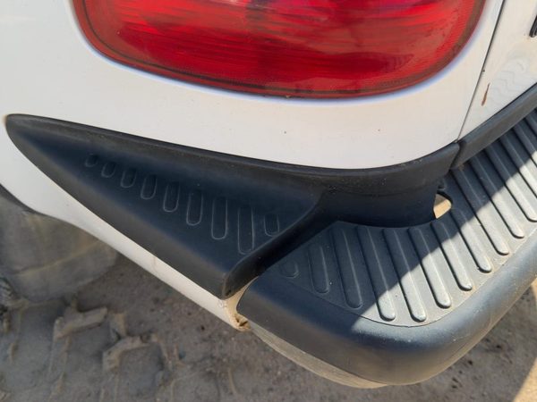 1997-2003 Ford F150 Driver Left Rear Moulding On Quarter Panel Oem — photo 2