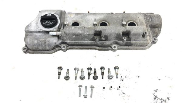 2006 Toyota Highlander Left Valve Cover OEM 3.3L 112020A051 — photo 1