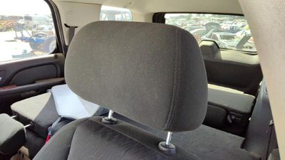 2010 Chevy Tahoe Lh Pair Of Headrests Oem Left Right Set Front Seat 20998439