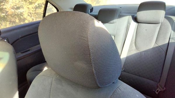 2010 Ford Fusion Pair Of Front Headrests OEM Left Right Set Seat LH — photo 1