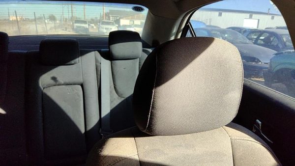 2010 Ford Fusion Pair Of Front Headrests OEM Left Right Set Seat LH — photo 2