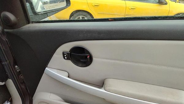 06-09 Chevy Equinox Passenger Right Front Door Trim Panel With Switches Gray 142 — photo 5