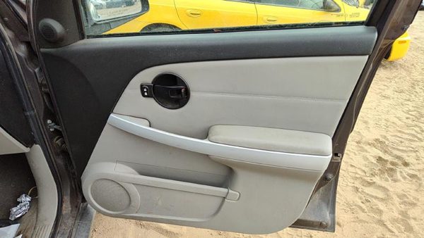 06-09 Chevy Equinox Passenger Right Front Door Trim Panel With Switches Gray 142 — photo 1
