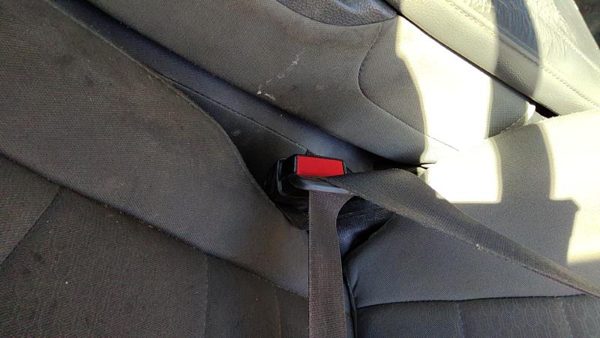 2013-2018 Dodge Ram 4500 Driver Left Front Seat Belt Buckle Receiver Oem Gray X8 — photo 7