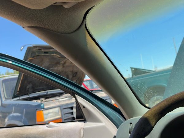1995-2001 Chevy Lumina A Pillar Trim Windshield Post Panel OEM Shale 92B — photo 2