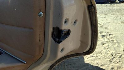 1984-1987 Ford Tempo Passenger Right Rear Door Latch With Rods/Cables Oem Back