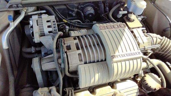91-95 Buick Park Ave Ultra Intake Manifold With Supercharger 3.8L Supercharged — photo 3
