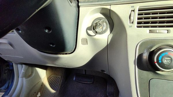 2006 Hyundai Sonata Lower Dash Under Column Knee Bolster Trim Panel Oem Gray — photo 2