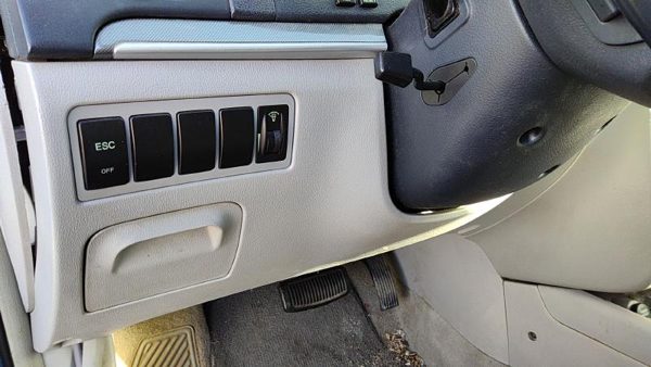2006 Hyundai Sonata Lower Dash Under Column Knee Bolster Trim Panel Oem Gray — photo 4
