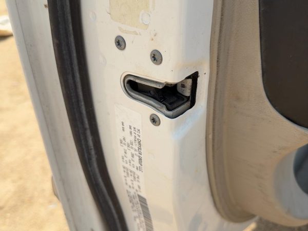 11-16 Chrysler Town & Country Driver Left Front Door Latch With Rods/Cables Oem — photo 4