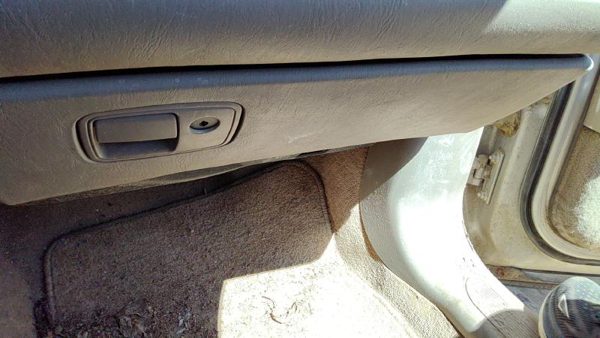 1997-2005 Park Ave Ultra Glove Box Assembly Complete Door With Latch Oem Tan 562 — photo 4
