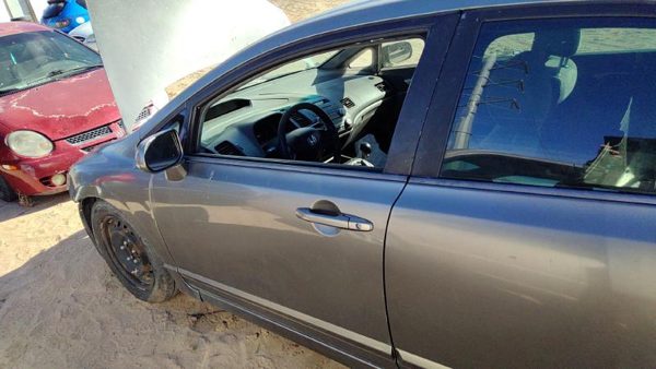 2008 Honda Civic Front Door LH 4DR Gy Galaxy Gray 67050SNAA90ZZ — photo 1