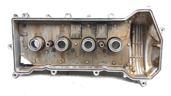 2000-2005 Toyota Celica Valve Cover Oem 1.8L — photo 7