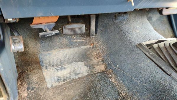 83-88 Ford Ranger Gas And Brake Pedal Assembly Automatic Transmission — photo 3