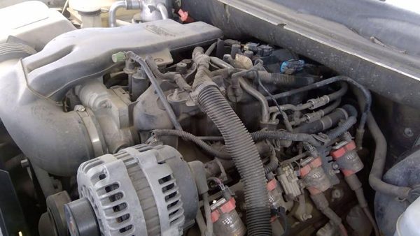 2004 Buick Rainier Intake Manifold Oem 5.3L 89017366 — photo 2