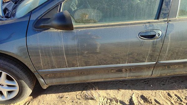 2002 Dodge Intrepid Front Door LH Steel Blue Pbq — photo 3
