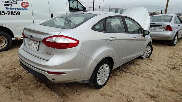 2017 Ford Fiesta — vehicle photo 8