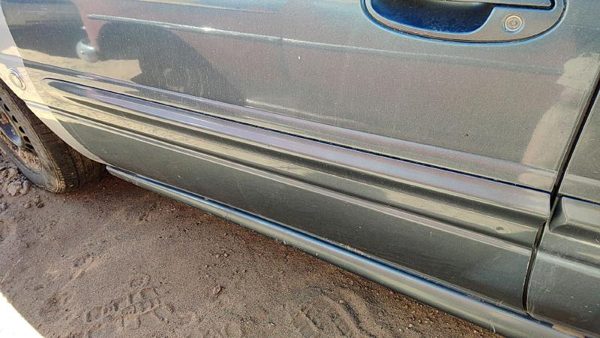 00-04 Lesabre Buick Lesabre Driver Left Front Moulding From Door Trim Strip Blue — photo 1