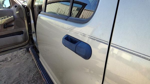 2003 Ford Explorer Rear Door LH B2 Harvest Gold — photo 4