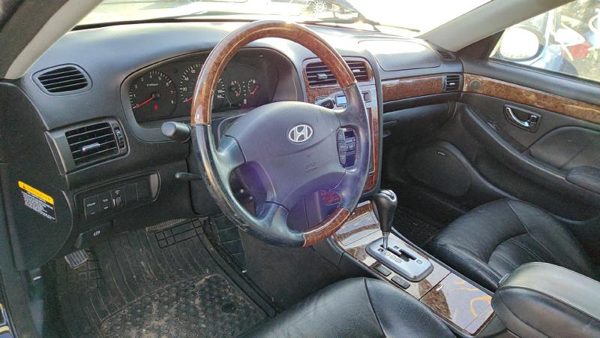 2005 Hyundai XG350 Crossmember/cradle/undercarria 3.5L AT — photo 5