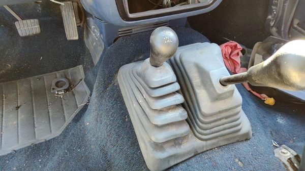 93-95 Nissan Pathfinder 4X4 Shifter Lever Assembly With Linkage 4Wd T Case Shift — photo 1