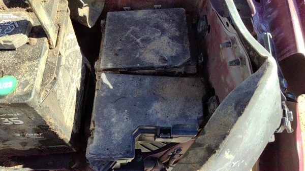 2008 Nissan Rogue Engine Fuse Box 2.5L 24382JM00A — photo 3