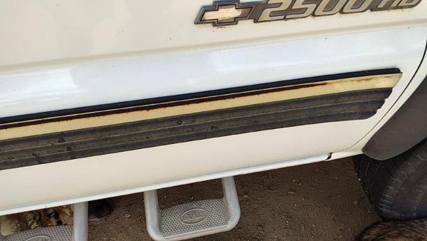 99-02 Silverado 2500 Hd Passenger Right Front Moulding From Door Trim Strip — photo 6