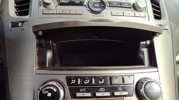 2010-2014 Subaru Legacy Outback Center Dash Cubby Oem — photo 4