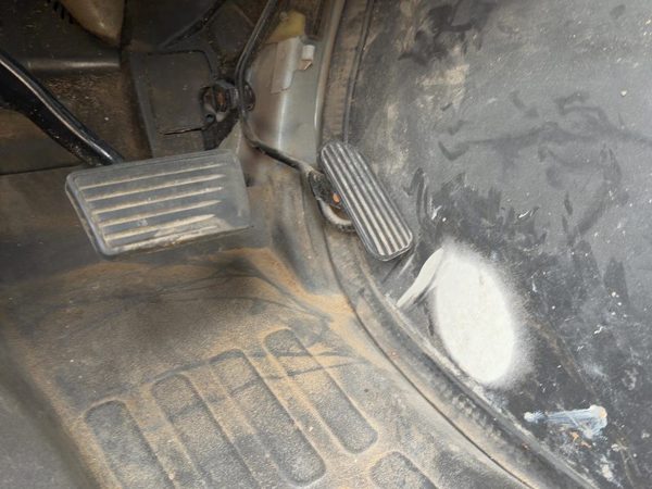 2002 Chevy Express Van 2500 Gas Pedal Assembly Oem Accelerator — photo 2