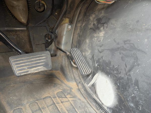 2002 Chevy Express Van 2500 Gas Pedal Assembly Oem Accelerator — photo 4