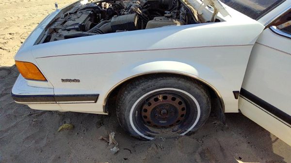 1989 Buick Century Fender LH White — photo 2