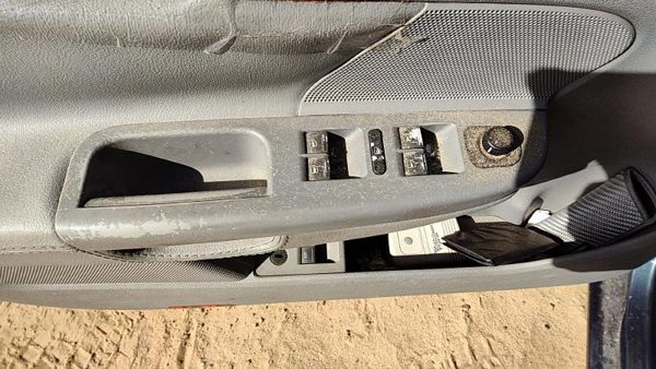 2006 Volkswagen Jetta Door Switch Front Vw — photo 1