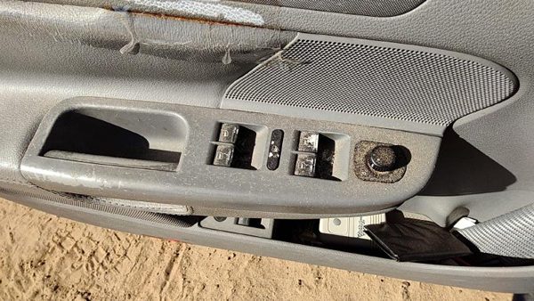 2006 Volkswagen Jetta Door Switch Front Vw — photo 6