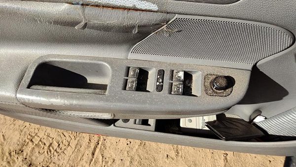 2006 Volkswagen Jetta Door Switch Front Vw — photo 5