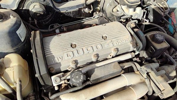88-91 Olds Cutlass Calais Valve Cover Oem 2.3L — photo 3