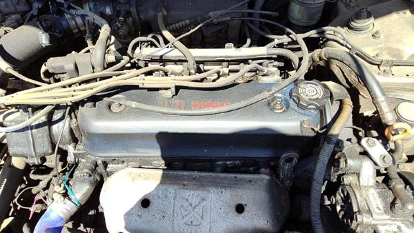 1995-1997 Honda Accord Valve Cover Oem 2.2L — photo 1