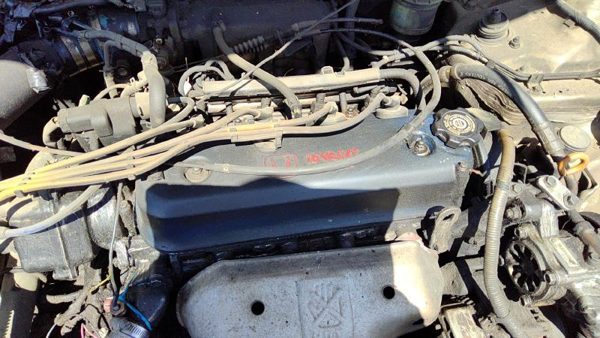 1995-1997 Honda Accord Valve Cover Oem 2.2L — photo 2