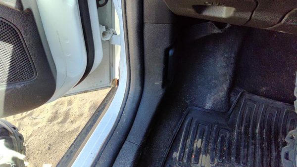 2012-2018 Ford Focus Driver Left Lower Kick Trim Panel Oem Black Yw — photo 2