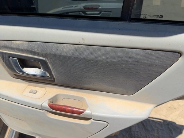 04-06 Srx Passenger Right Rear Door Trim Panel With Switches Back Gray 132 — photo 4
