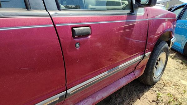 1994 Ford Explorer Front Door RH Red — photo 3