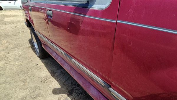 1994 Ford Explorer Front Door RH Red — photo 4