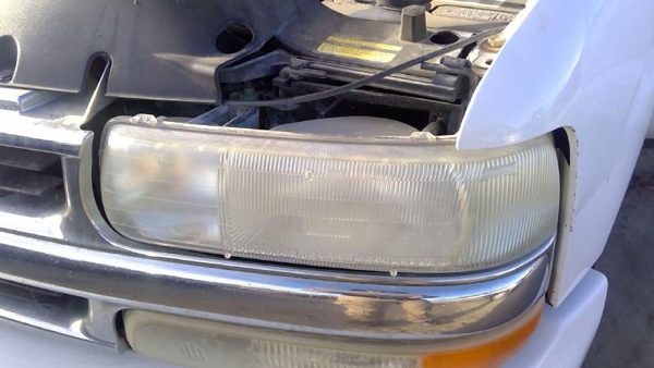 2005 Suburban 1500 Headlamp Assembly LH Chevy — photo 3