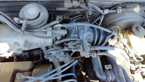 1997-2000 Toyota Camry Throttle Body Valve Oem With Sensors 2.2L 2221003060 — photo 3