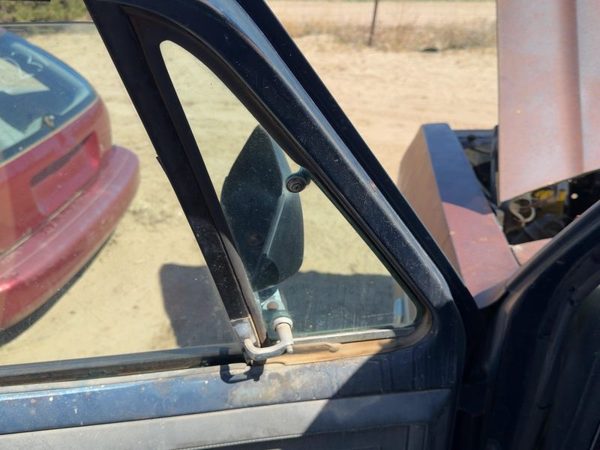 78-86 Dodge D150 Driver Left Front Vent Window Small Door Glass With Frame Oem — photo 7
