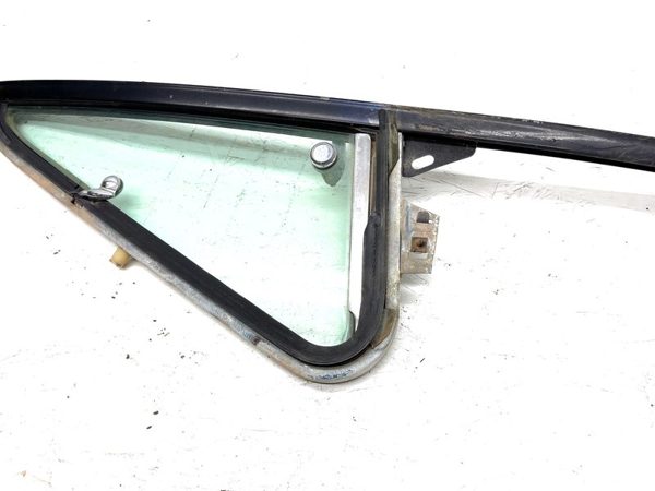 78-86 Dodge D150 Driver Left Front Vent Window Small Door Glass With Frame Oem — photo 9