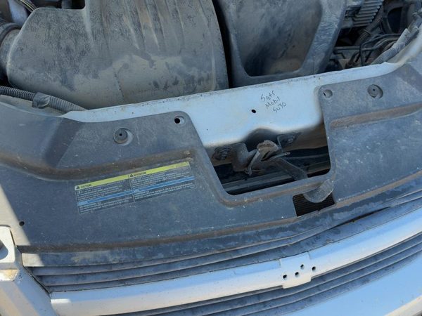 2005-2010 Chevy Cobalt Top Plastic Cover Above Radiator Support Sight Shield Oem — photo 3