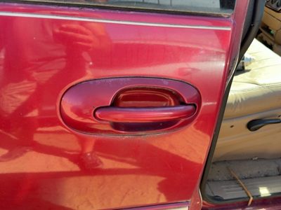 96 Town & Country Passenger Right Rear Outside Door Handle Candy Apple Red Ph2