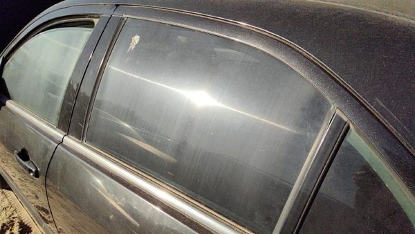 2006-2012 Ford Fusion Driver Left Rear Side Window Door Glass Oem Back — photo 2